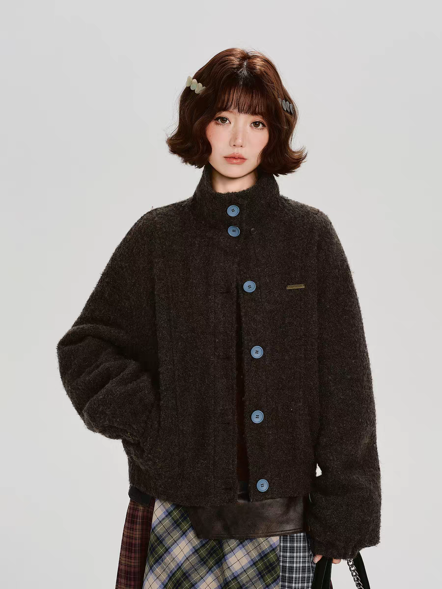 Пальто на пуговицах