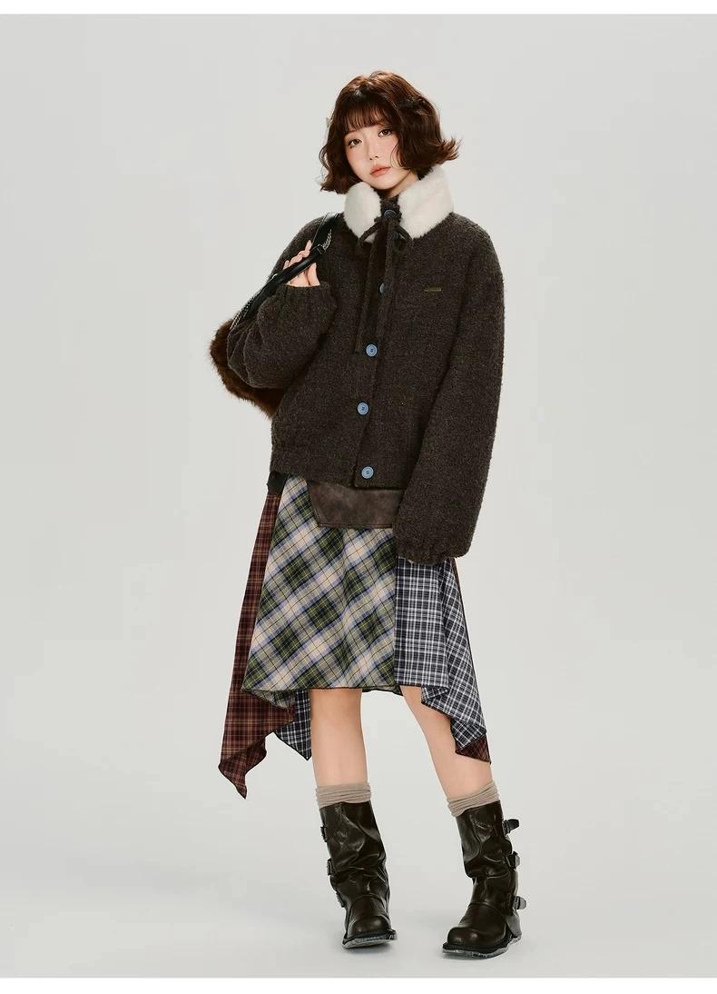 Пальто на пуговицах детальное фото 16