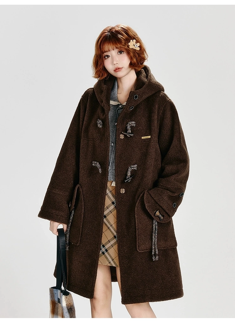 Пальто с капюшоном и роговыми пуговицами детальное фото 13