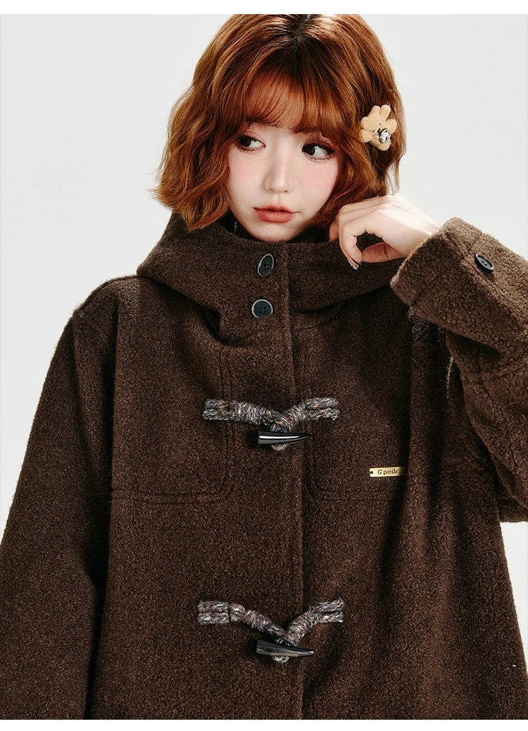 Пальто с капюшоном и роговыми пуговицами детальное фото 7