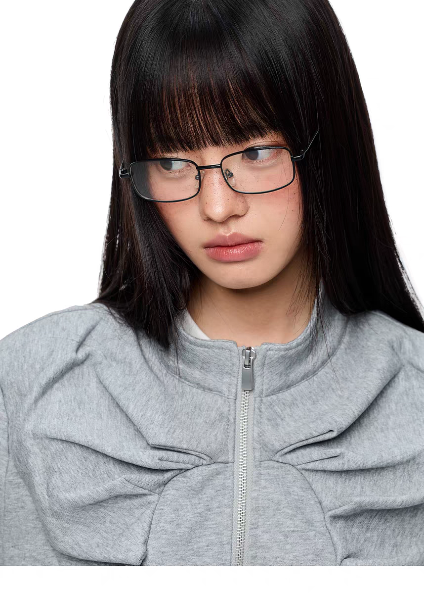 Серая короткая худи «Клыки зверя» детальное фото 24