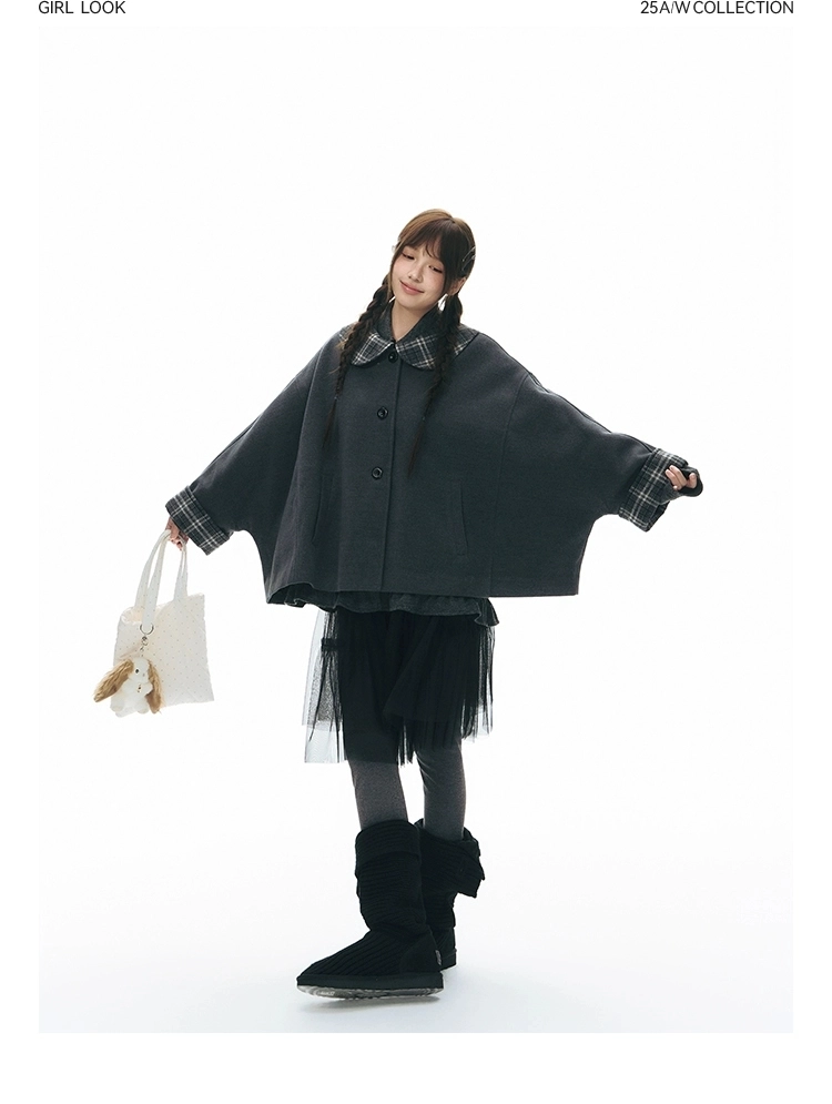 Плащ-накидка в клетку детальное фото 6