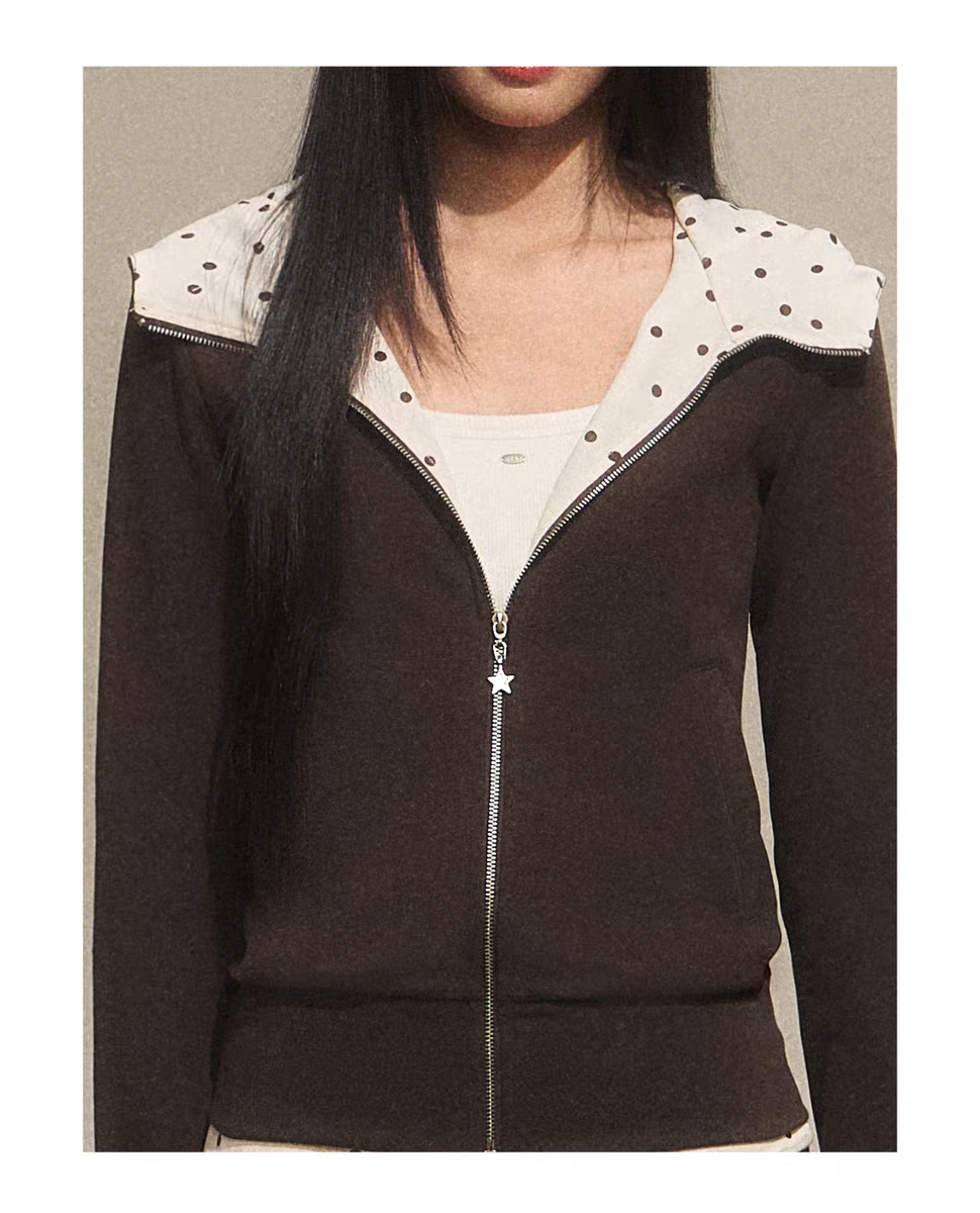 Зип-худи с капюшоном в горошек детальное фото 15