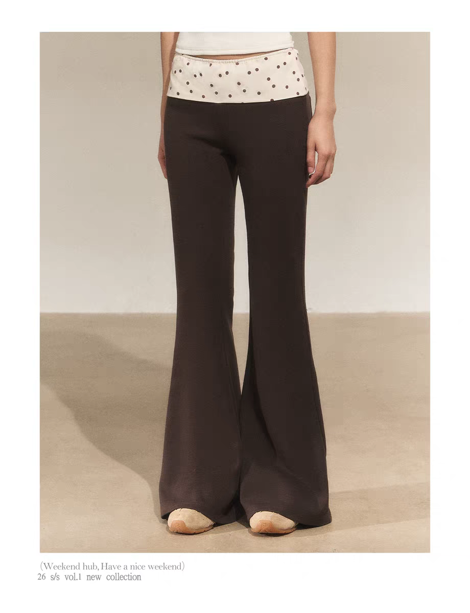 Брюки клеш с поясом в горошек детальное фото 9