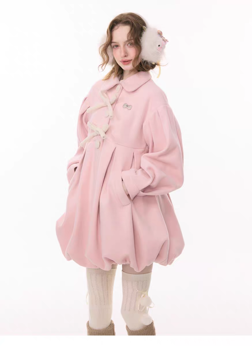 Пальто «Pong Pong Winter Gift» с воротничком и бантом детальное фото 4